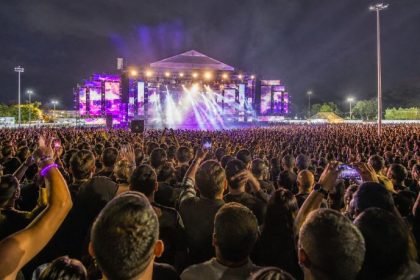 Show gratuito de Pabllo Vittar em Belém movimenta fãs e reforça força cultural da música pop no Norte