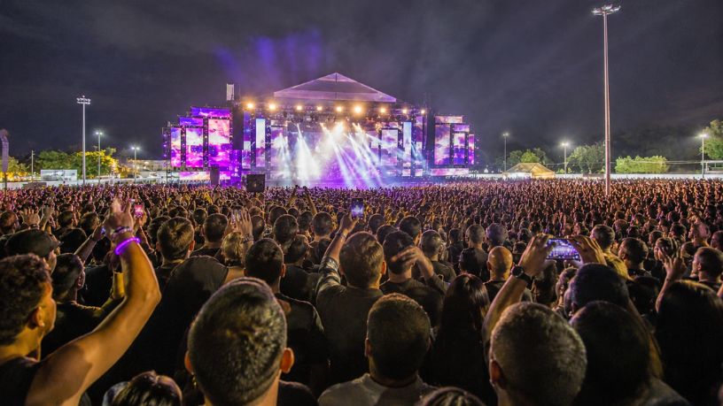 Show gratuito de Pabllo Vittar em Belém movimenta fãs e reforça força cultural da música pop no Norte