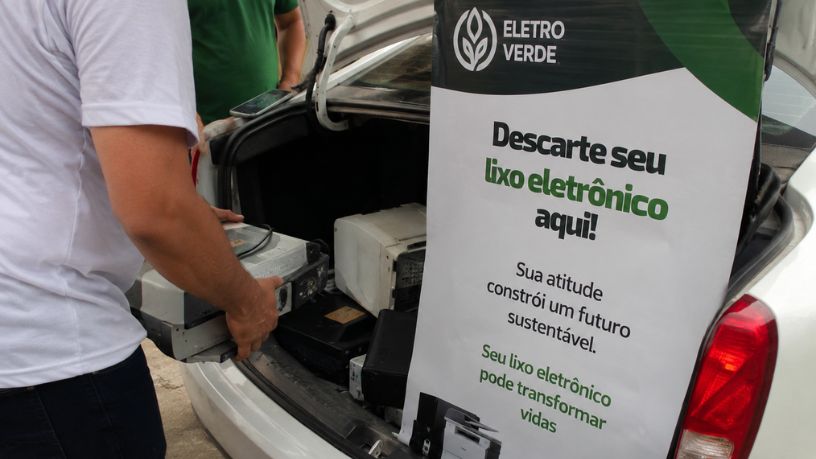 Desafios da inclusão digital em Belém e o impacto socioambiental do descarte de eletrônicos