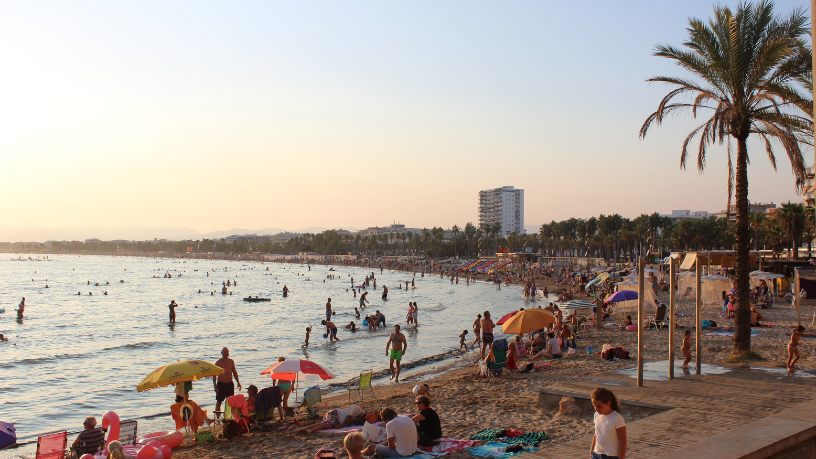 Pela primeira vez em 25 anos, todas as praias de Belém estão liberadas para banho